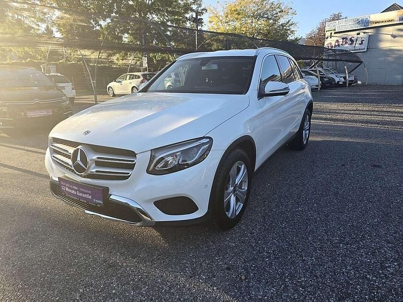 Weiß Gebraucht 2019 Mercedes GLC220 SUV | € 30.990 (Fairer Preis) - Bild 1/4