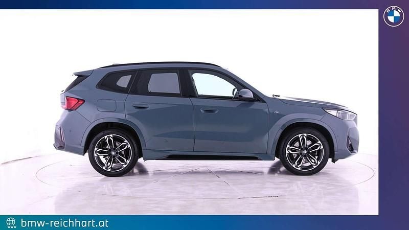 Gebraucht BMW X1 Efficient Dynamics 156 PS (114 kW) 2022 Cape york green SUV
