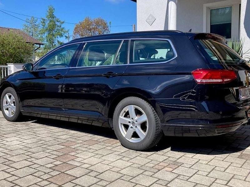 Gebraucht VW Passat Comfortline 150 PS (110 kW) 2015 Schwarz Kombi