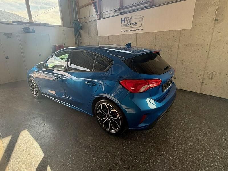 Gebraucht Ford Focus ST-Line X 120 PS (88 kW) 2020 Blau Limousine