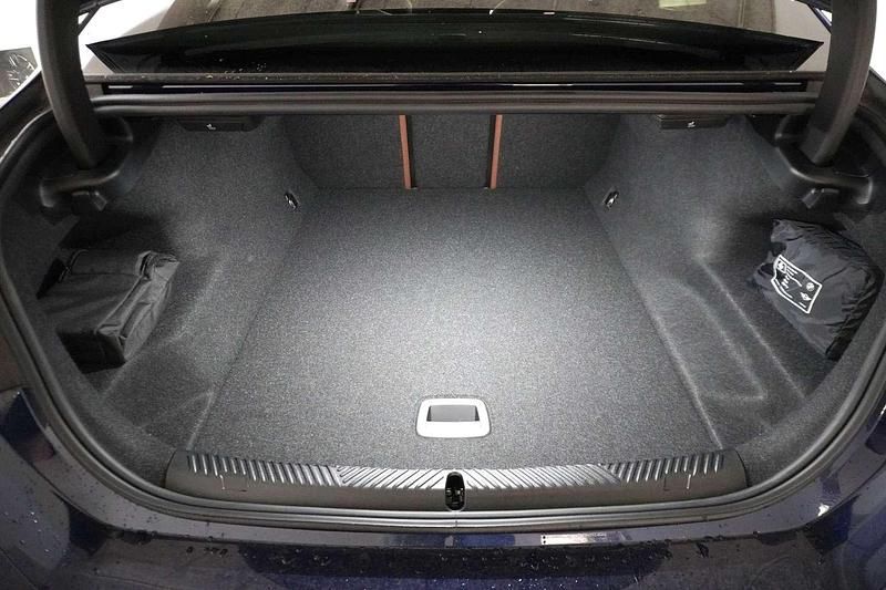 Gebraucht BMW i5 Shadowline 442 kW (601 PS) 2024 Blau Limousine