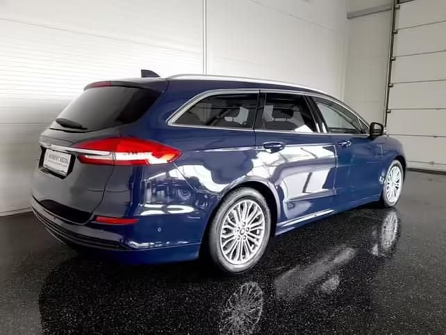 Gebraucht Ford Mondeo Titanium 150 PS (110 kW) 2021 Blazerblau Kombi