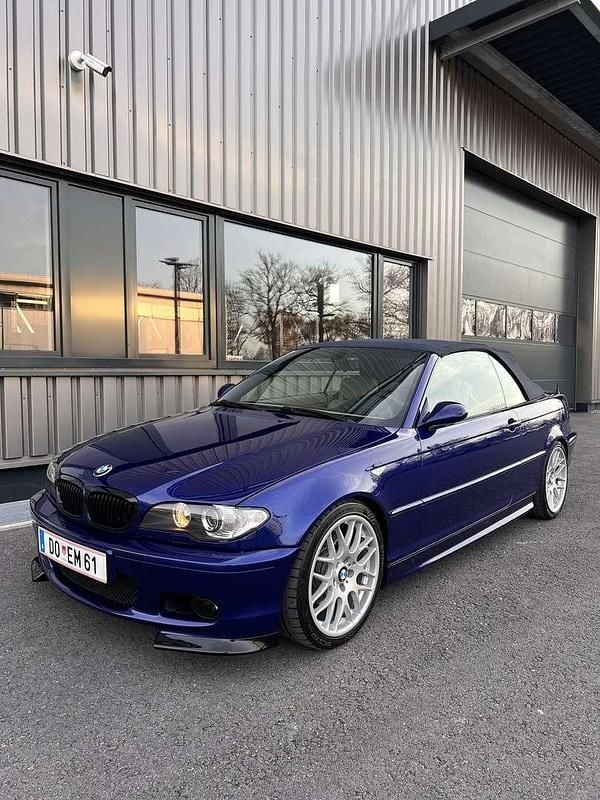 Gebraucht BMW 325 M Sport 192 PS (141 kW) 2004 Blau Kleinwagen