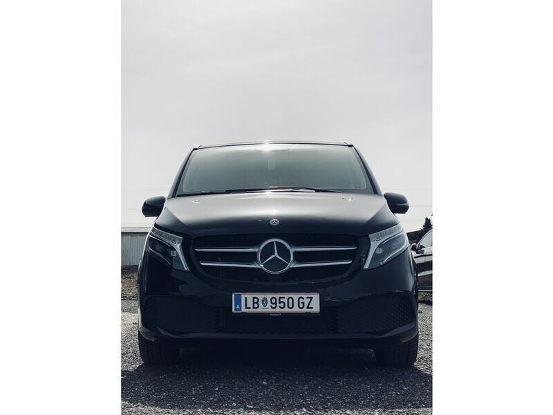 Gebraucht Mercedes V220 163 PS (119 kW) 2022 Van / Kleinbus