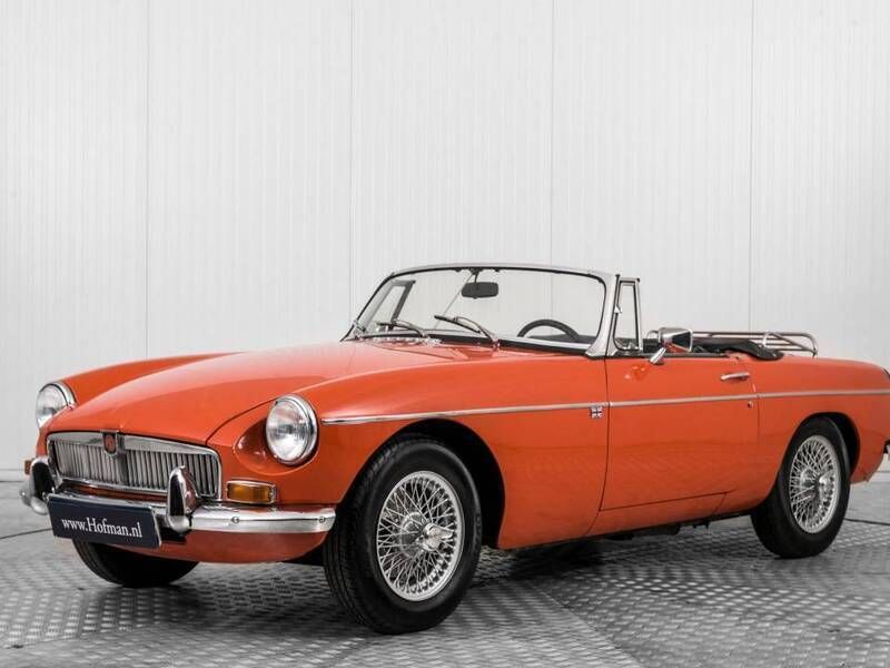 Orange Gebraucht 1974 MG B Cabrio | € 22.900 - Bild 1/4