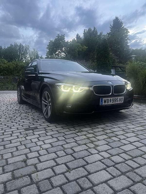 Schwarz Gebraucht 2016 BMW 320 Advantage Kombi | € 12.499 (Etwas zu teuer) - Bild 1/4