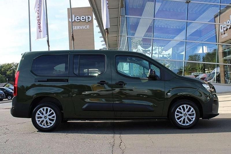 Grün Neu 2025 Fiat Doblò Van / Kleinbus | € 32.690 (Fairer Preis) - Bild 1/4