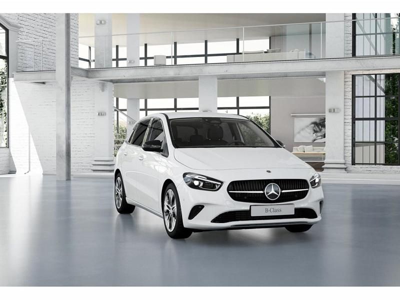 Gebraucht Mercedes B180 Edition 136 PS (100 kW) 2025 Van / Kleinbus