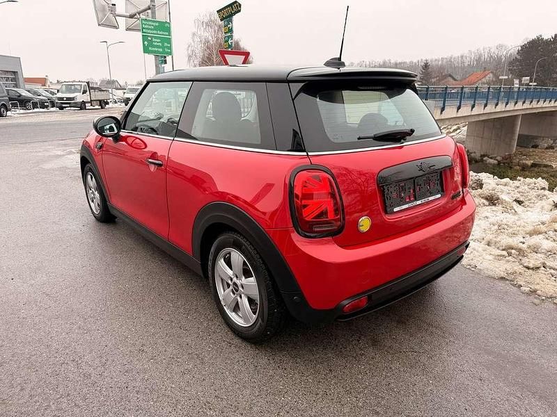 Gebraucht Mini Cooper SE 135 kW (184 PS) 2022 Mittelrot  normal Kleinwagen