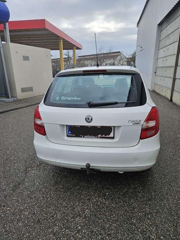 Gebraucht Skoda Fabia Classic 75 PS (55 kW) 2010 Weiß Kombi