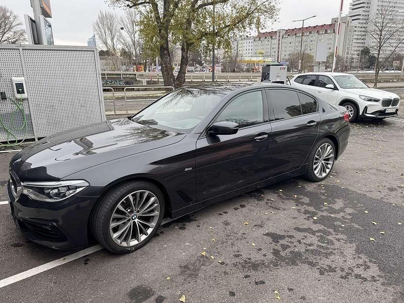 Gebraucht BMW 520 Sport Line 190 PS (139 kW) 2017 Limousine