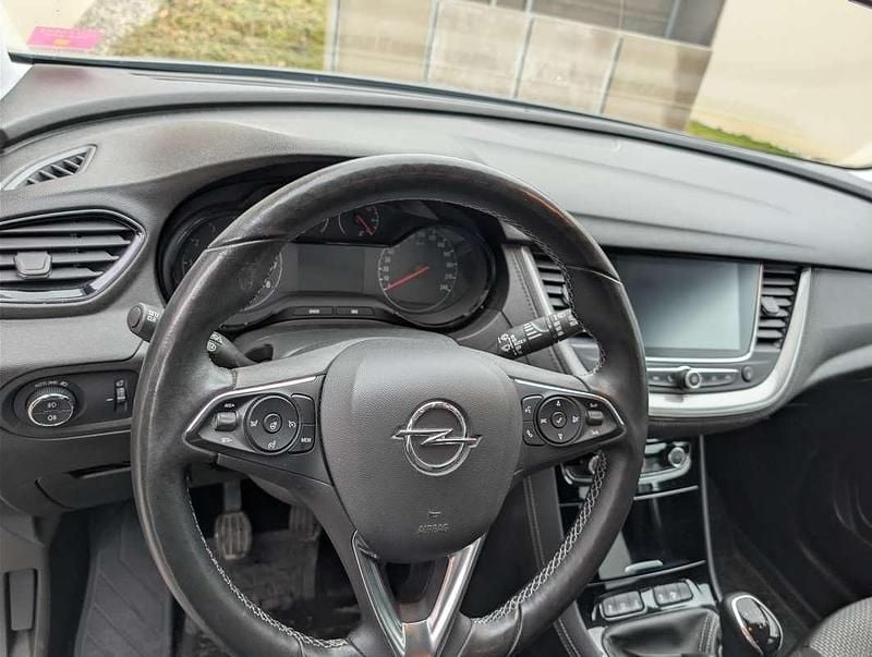 Gebraucht Opel Grandland X Design Edition 131 PS (96 kW) 2018 Silber SUV
