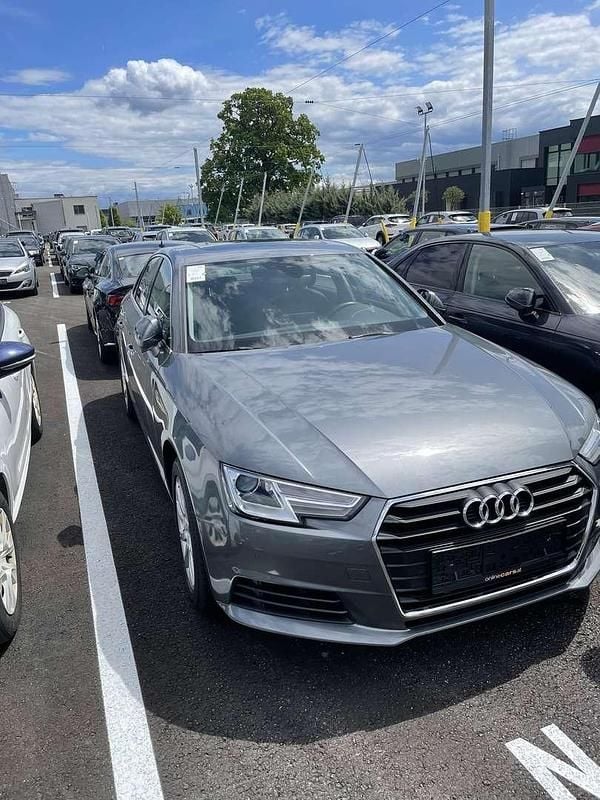 Gebraucht Audi A4 150 PS (110 kW) 2017 Grau Limousine