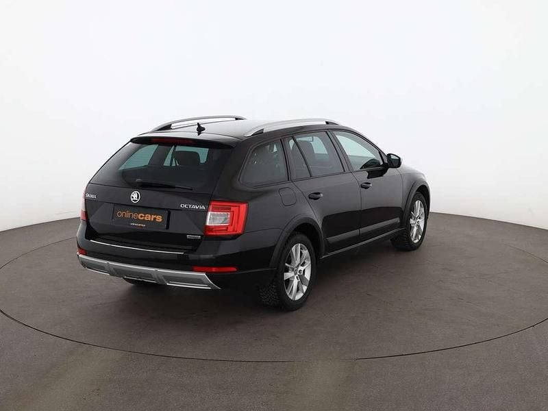 Gebraucht Skoda Octavia Scout 184 PS (135 kW) 2015 Schwarz Kombi