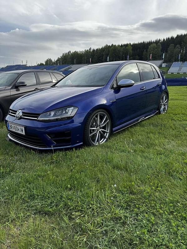 Gebraucht VW Golf VII R 300 PS (220 kW) 2014