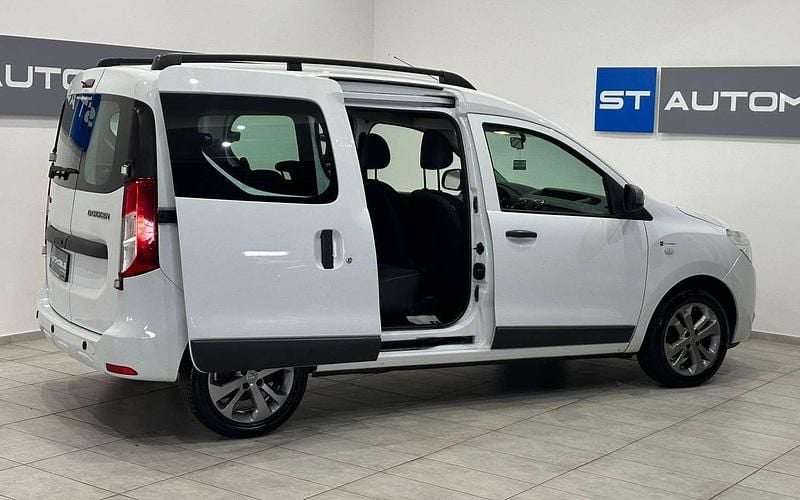 Gebraucht Dacia Dokker Celebration 75 PS (55 kW) 2015 Weiß Van / Kleinbus