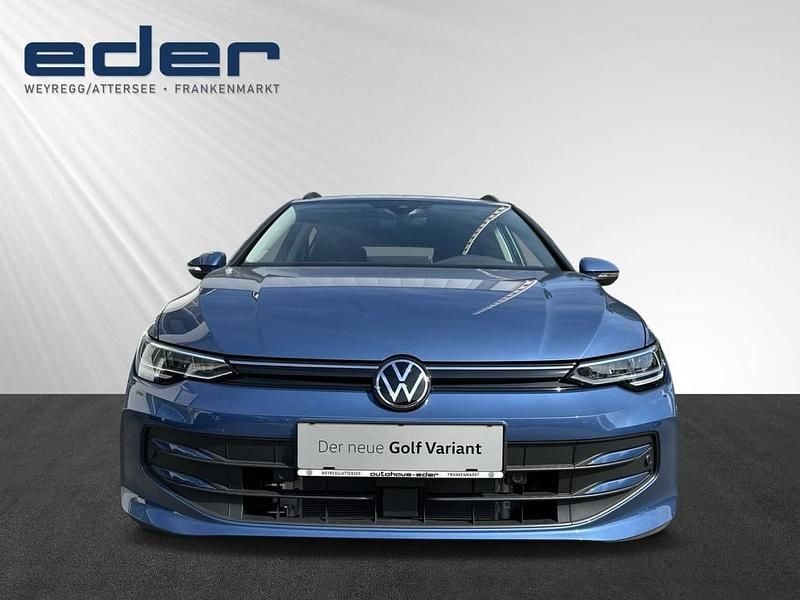 Gebraucht VW Golf VIII Life 116 PS (85 kW) 2024 Blau Kombi