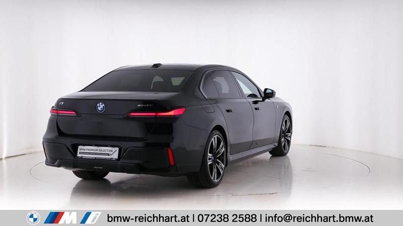 Gebraucht BMW i7 Shadowline 400 kW (544 PS) 2024 Saphirschwarz Limousine
