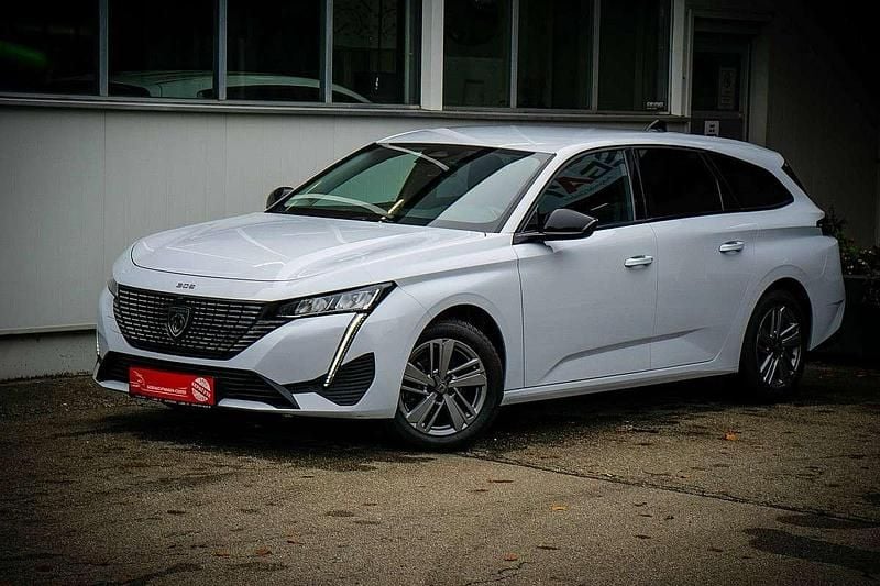Gebraucht Peugeot 308 SW Allure 131 PS (96 kW) 2024 Weiß Kombi
