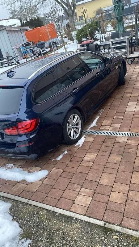 Gebraucht BMW 523 M Sport 204 PS (150 kW) 2010 Blau Kombi