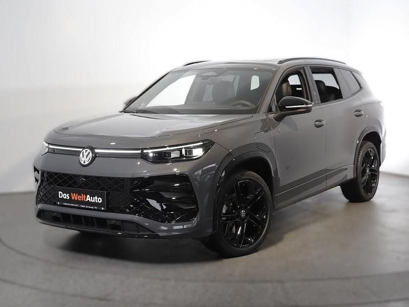 Mittelgrau metallic Neu 2025 VW Tayron Sport SUV | € 59.280 (Guter Preis) - Bild 1/4