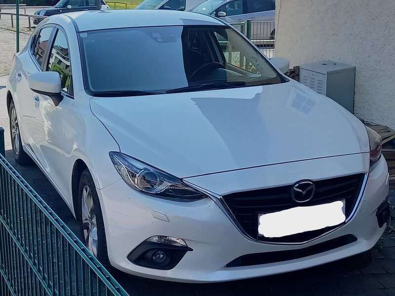 Weiß Gebraucht 2016 Mazda 3 Inclusive Limousine | € 9.500 (Fairer Preis) - Bild 1/4