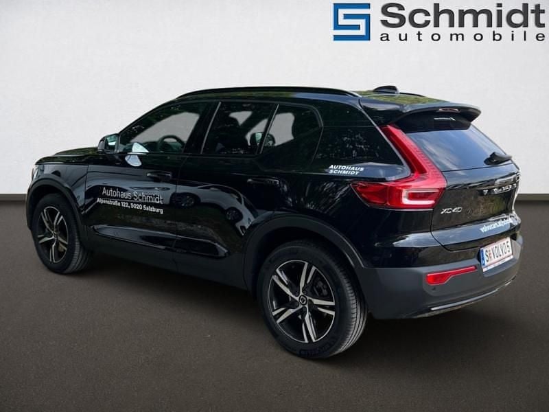Neu Volvo XC40 Plus 163 PS (119 kW) 2025 SUV