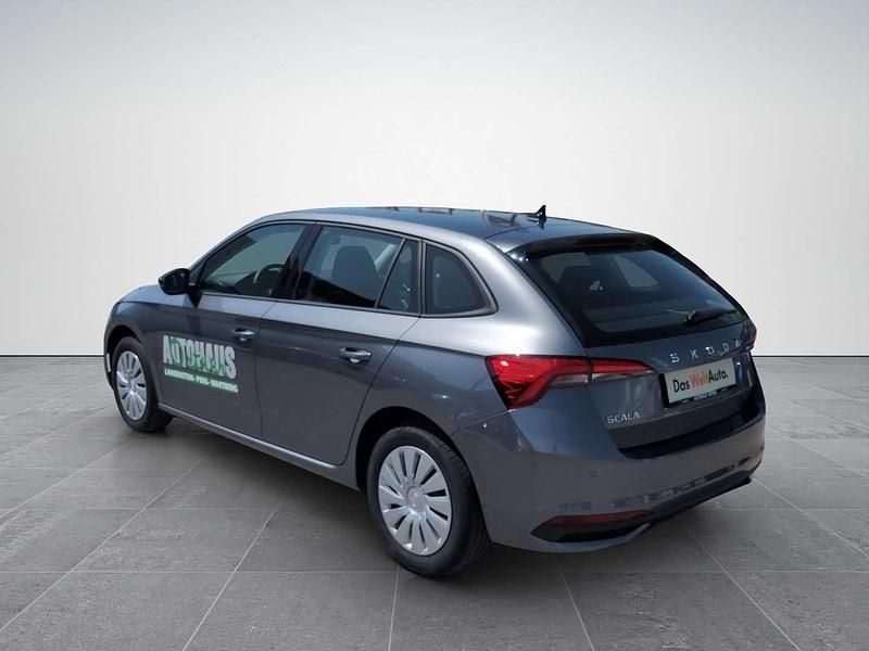 Gebraucht Skoda Scala Essence 95 PS (69 kW) 2025 Mittelgrau  metallic Kleinwagen