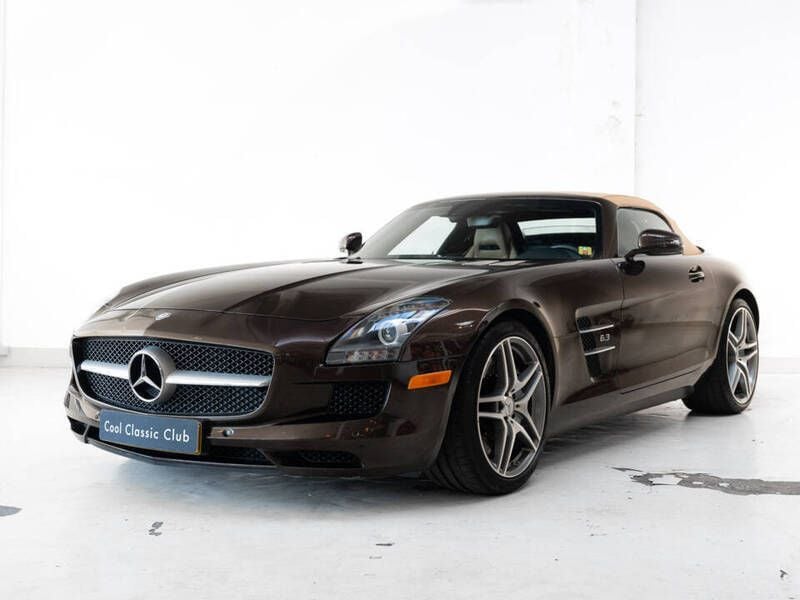 Braun Gebraucht 2012 Mercedes SLS AMG AMG Cabrio | € 195.000 - Bild 1/3