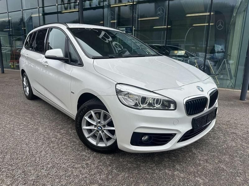 Gebraucht BMW 218 Gran Tourer Sport Line 136 PS (100 kW) 2015 Weiß Van / Kleinbus
