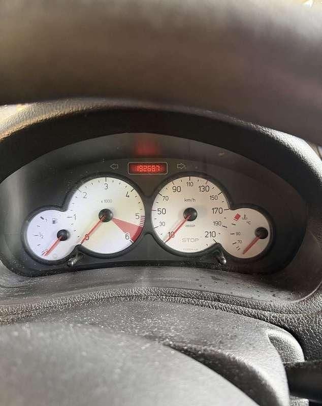 Gebraucht Peugeot 206 Sport 68 PS (50 kW) 2005 Limousine