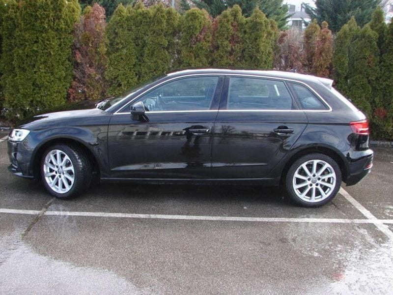 Gebraucht Audi A3 Design 116 PS (85 kW) 2017 Schwarz Limousine
