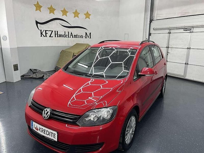 Gebraucht VW Golf VI Trendline 90 PS (66 kW) 2010 Rot Kleinwagen