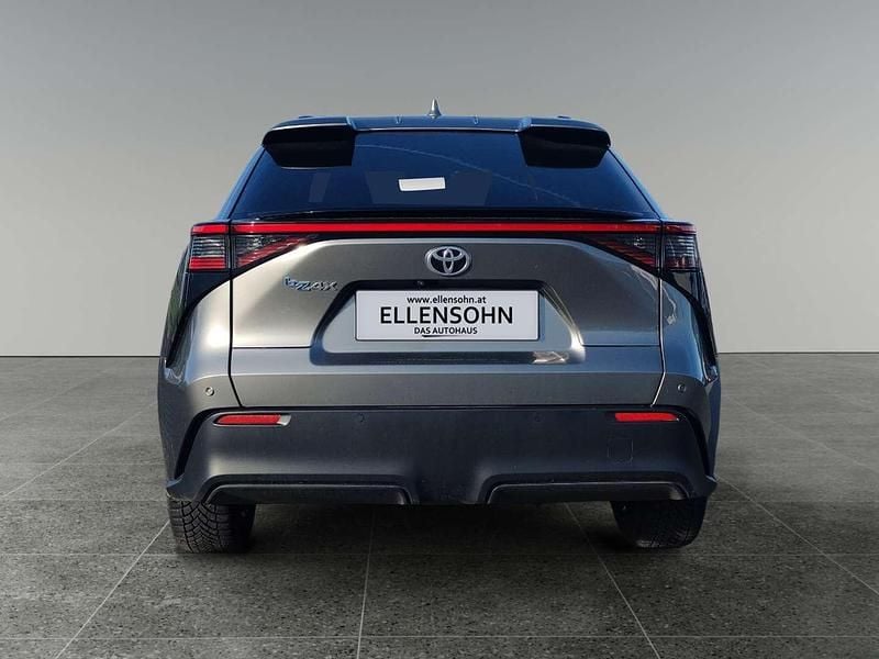 Gebraucht Toyota bZ4X 144 kW (197 PS) 2022 Grau SUV