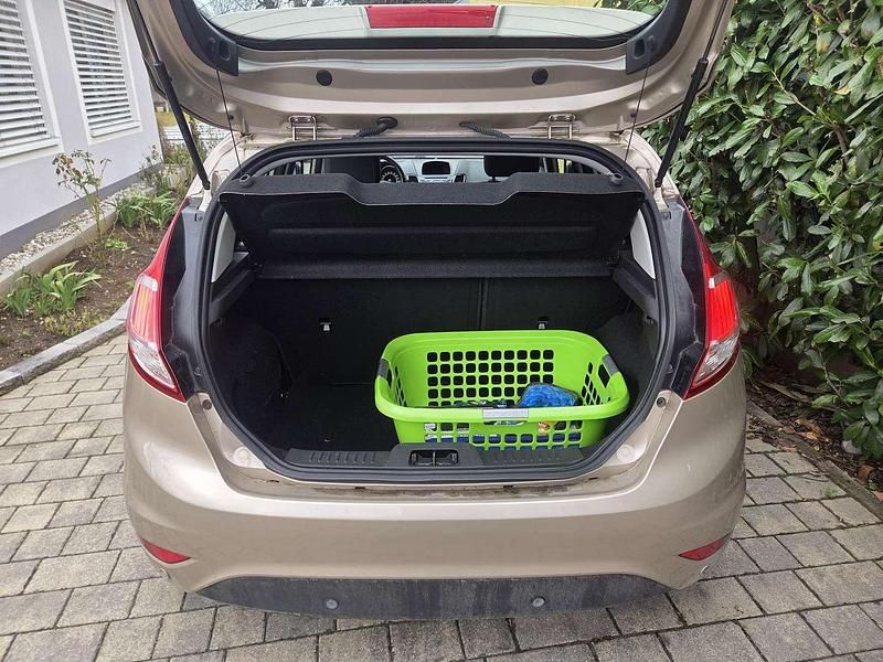 Gebraucht Ford Fiesta 80 PS (58 kW) 2016 Bronze Limousine