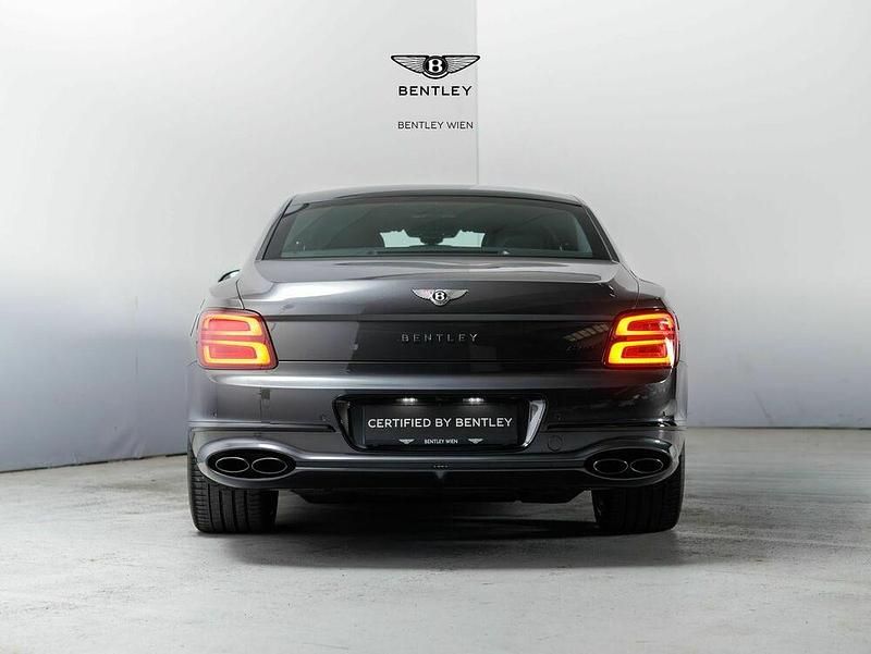 Gebraucht Bentley Flying Spur 544 PS (400 kW) 2022 Limousine