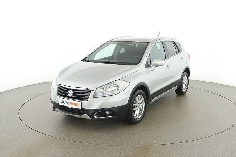 Grau Gebraucht 2017 Suzuki SX4 SUV | € 13.690 - Bild 1/3