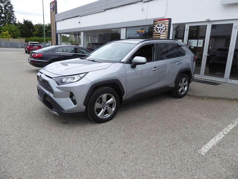 Gebraucht Toyota RAV4 Hybrid 218 PS (160 kW) 2019 Silber SUV
