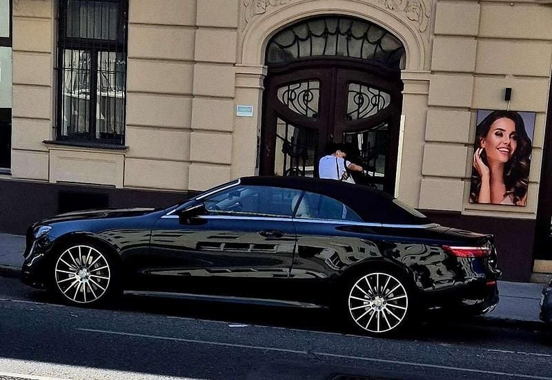 Grün Gebraucht 2018 Mercedes E300 Cabrio | € 48.000 (Etwas zu teuer) - Bild 1/4