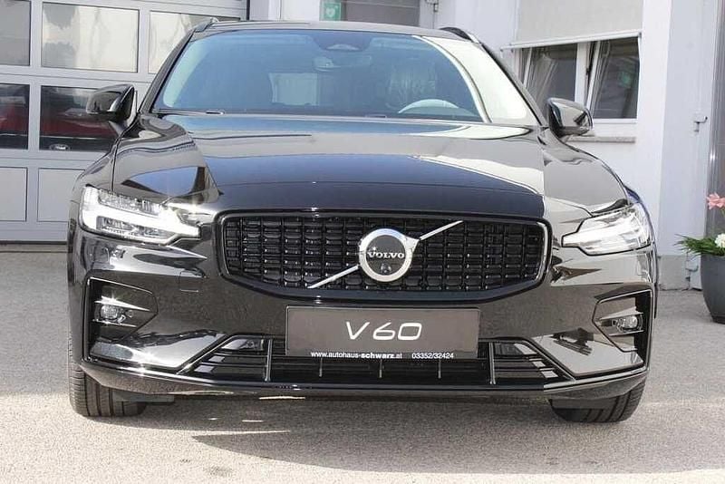 Schwarz Neu 2025 Volvo V60 Kombi | € 48.998 (Etwas zu teuer) - Bild 1/4