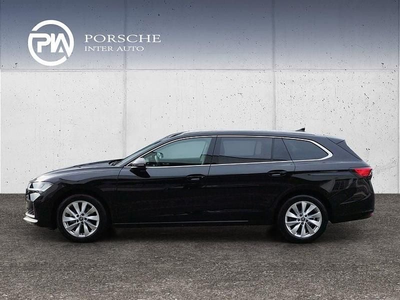 Gebraucht Skoda Superb Selection 150 PS (110 kW) 2025 Schwarz  metallic Kombi