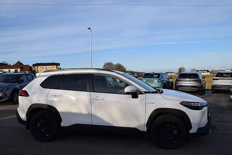 Gebraucht Toyota Corolla Active 171 PS (125 kW) 2023 Weiß Limousine