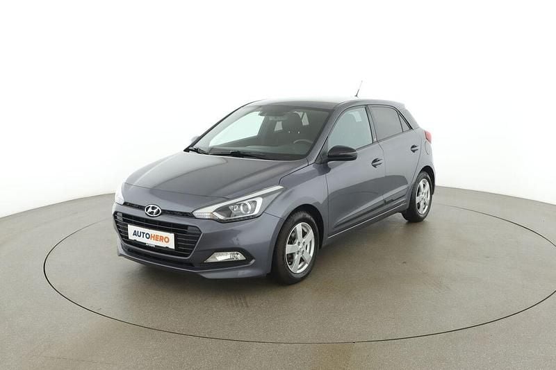 Grau Gebraucht 2018 Hyundai i20 GO! Limousine | € 8.590 (Fairer Preis) - Bild 1/3
