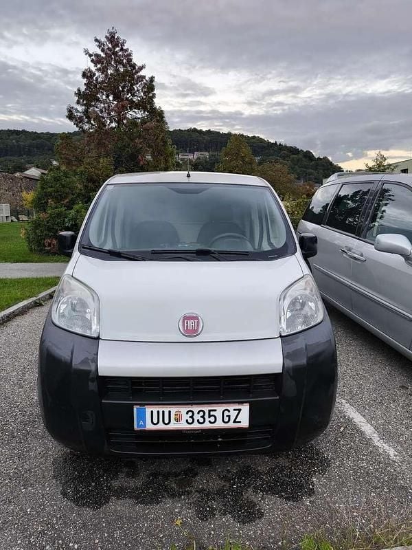 Gebraucht Fiat Fiorino Basis 73 PS (53 kW) 2013 Van / Kleinbus