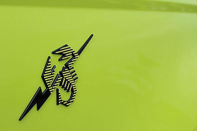 Gebraucht Abarth 500C Scorpionissima 114 kW (155 PS) 2023 Grün Cabrio