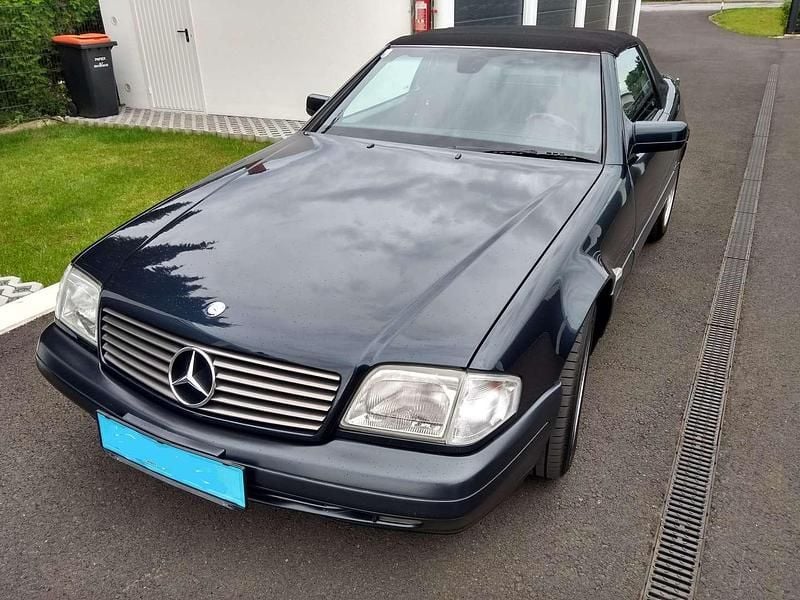 Gebraucht Mercedes SL320 231 PS (169 kW) 1998 Blau Cabrio