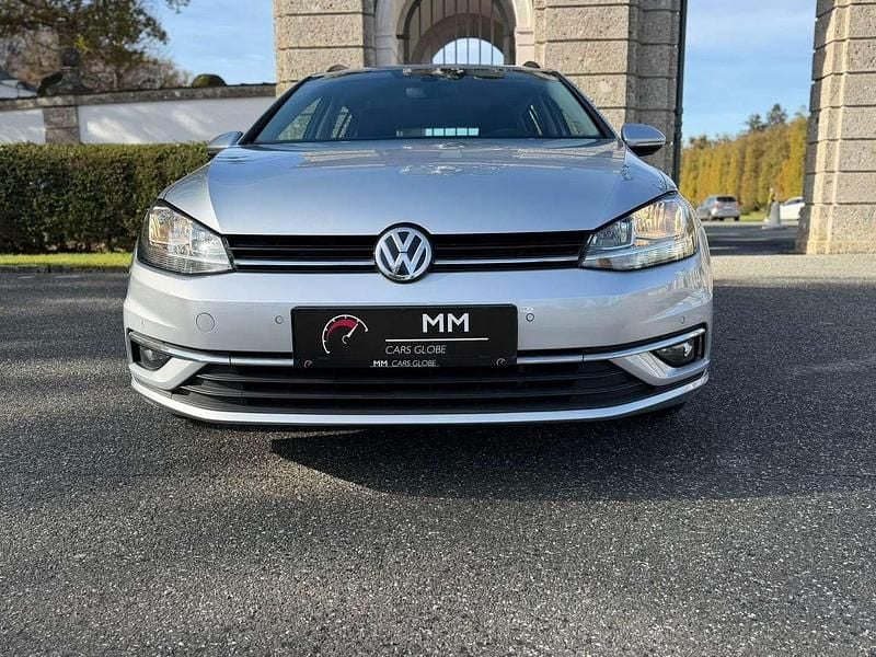 Gebraucht VW Golf VII Comfortline 116 PS (85 kW) 2020 Grau Kombi