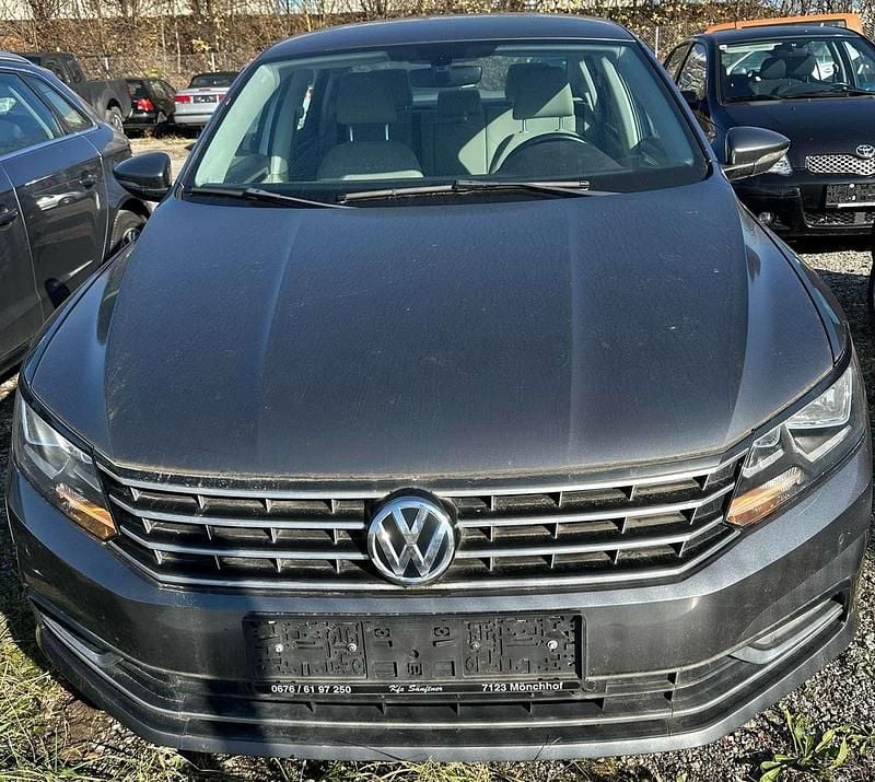Gebraucht VW Passat 170 PS (125 kW) 2016 Grau Limousine