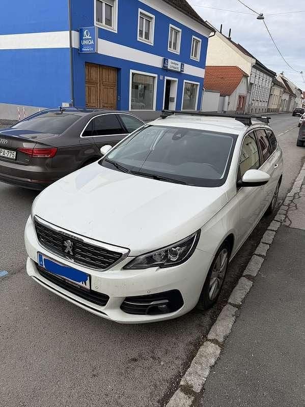 Gebraucht Peugeot 308 SW Allure 131 PS (96 kW) 2018 Weiß Kombi