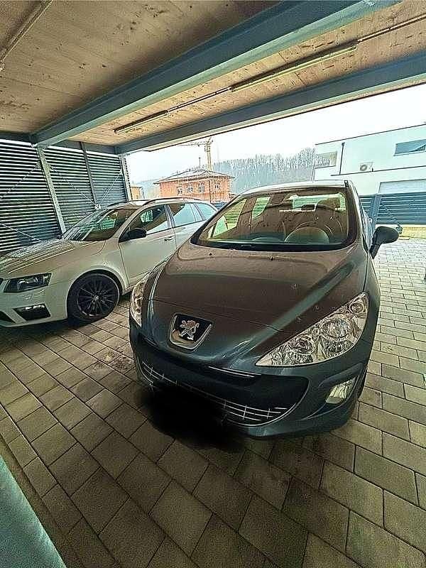 Gebraucht Peugeot 308 Active 136 PS (100 kW) 2008 Grau Limousine